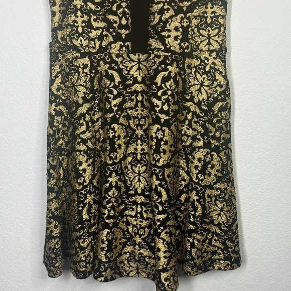 Sparkle & Fade Black and Gold Filigree Stretch Mini Dress Size Large - Picture 6 of 11